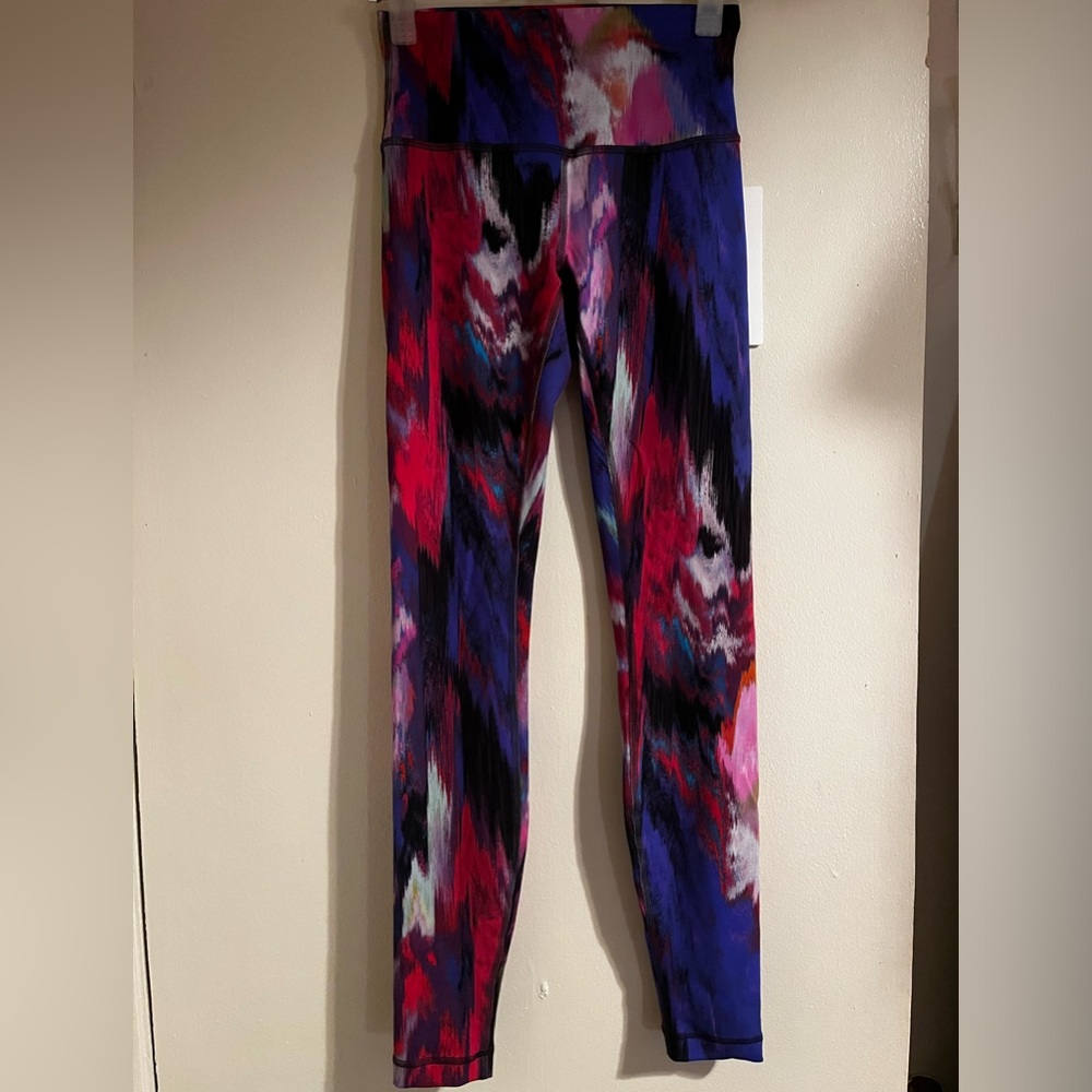 NWT size 4 Lululemon Wunder Train HR Tight 28" DICR